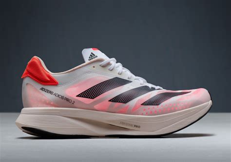 sepatu adidas running